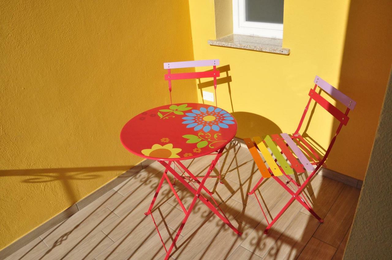 B&B L'Arcobaleno Pula Exterior photo